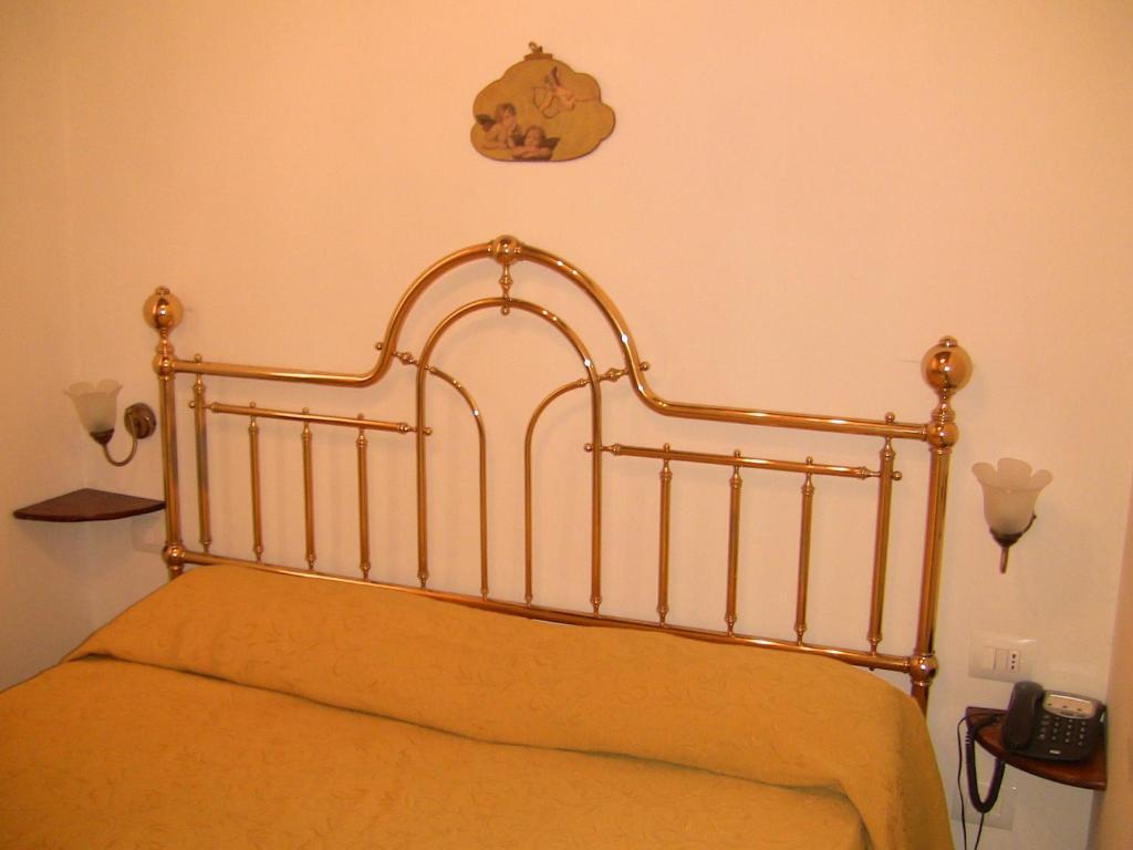 Dimora Storica Urbana Hotel Rome Exterior photo