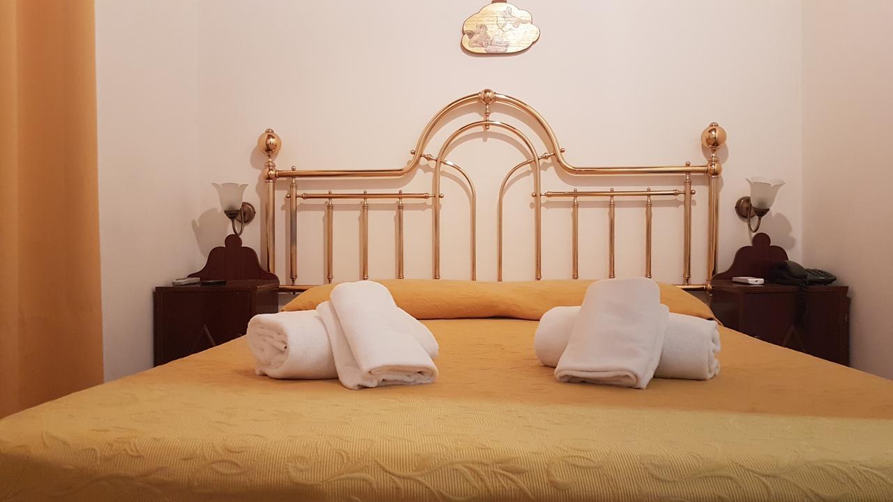 Dimora Storica Urbana Hotel Rome Exterior photo