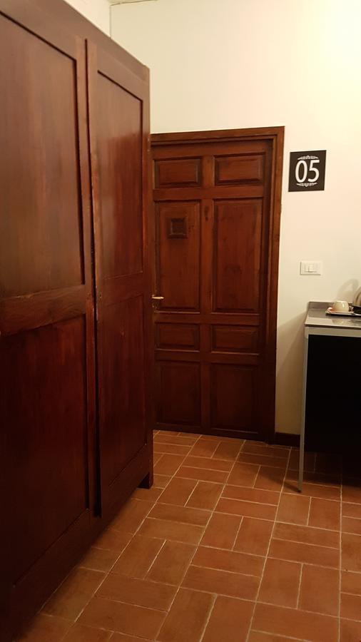 Dimora Storica Urbana Hotel Rome Exterior photo