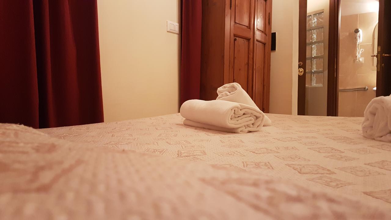 Dimora Storica Urbana Hotel Rome Exterior photo